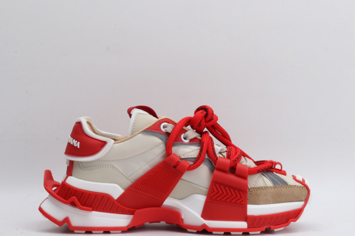 DG SNEAKERS 052506