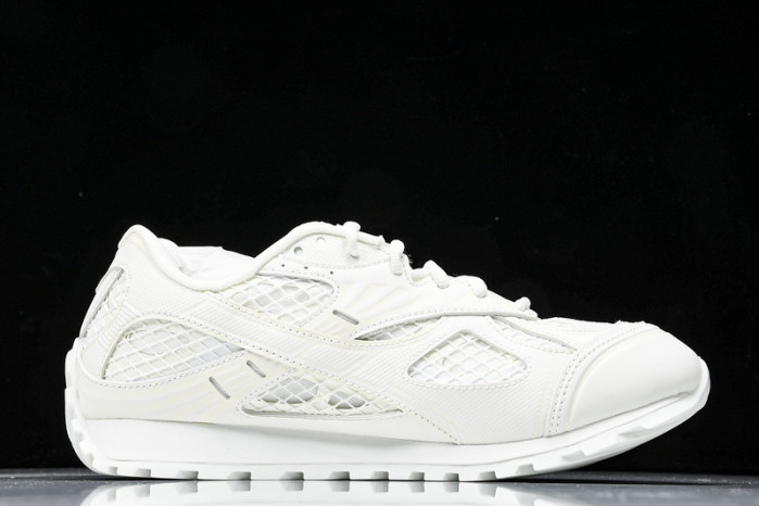 b0tt*ga Ven*ta orbit sneaker