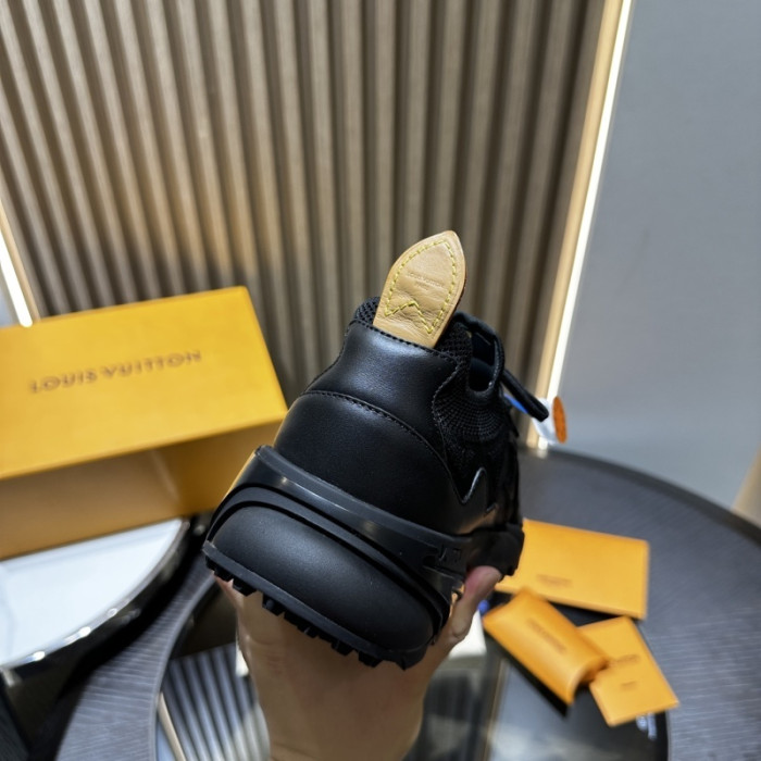 LV SNEAKER Runner Tatic FOR-LV393