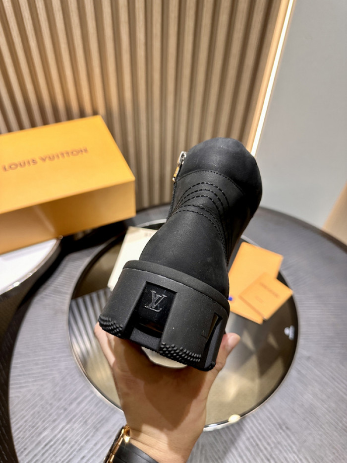 LV BOOTS FOR-LV152