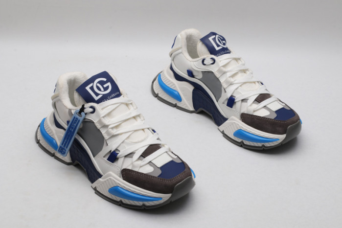 DG SNEAKERS 052502