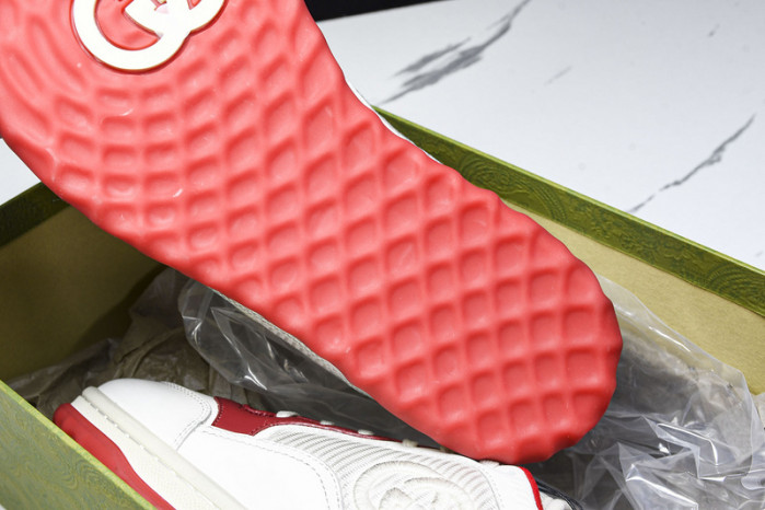 Gv*c sneaker