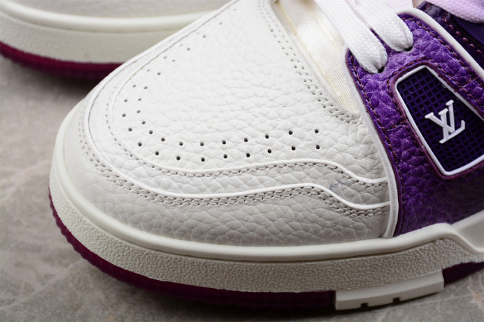 LV SNEAKER LOW YEE-017