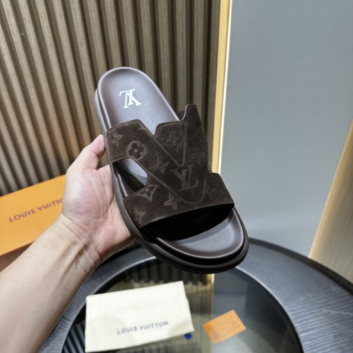 LV SLIPPERS
