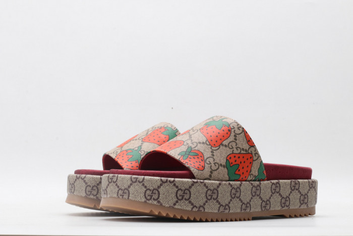 Gv*c slippers
