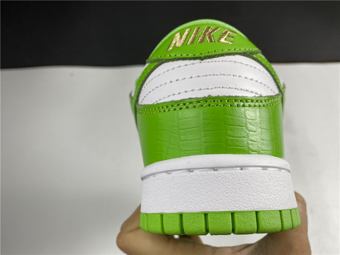 nike sb dunk low Svp*me stars mean green (2021) dh3228-101