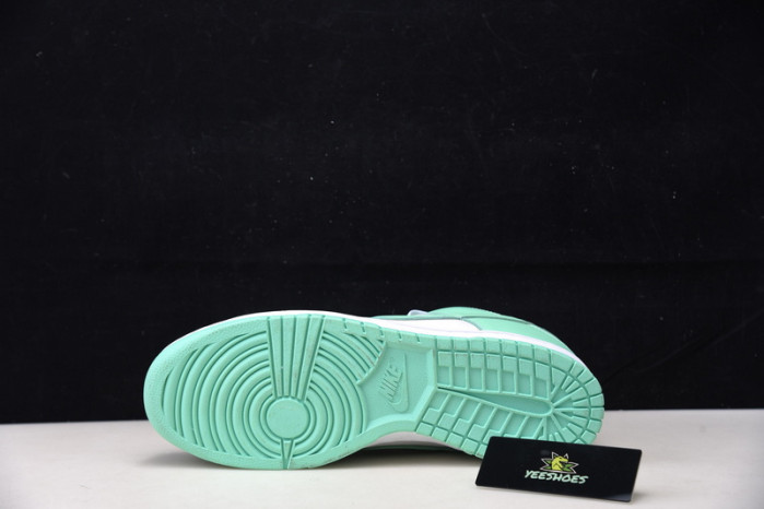 NIKE SB DUNK LOW  BQ6817-101